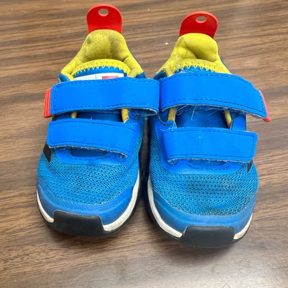 Adidas Lego Sneakers Size 4 Infant - Picture 2 of 9